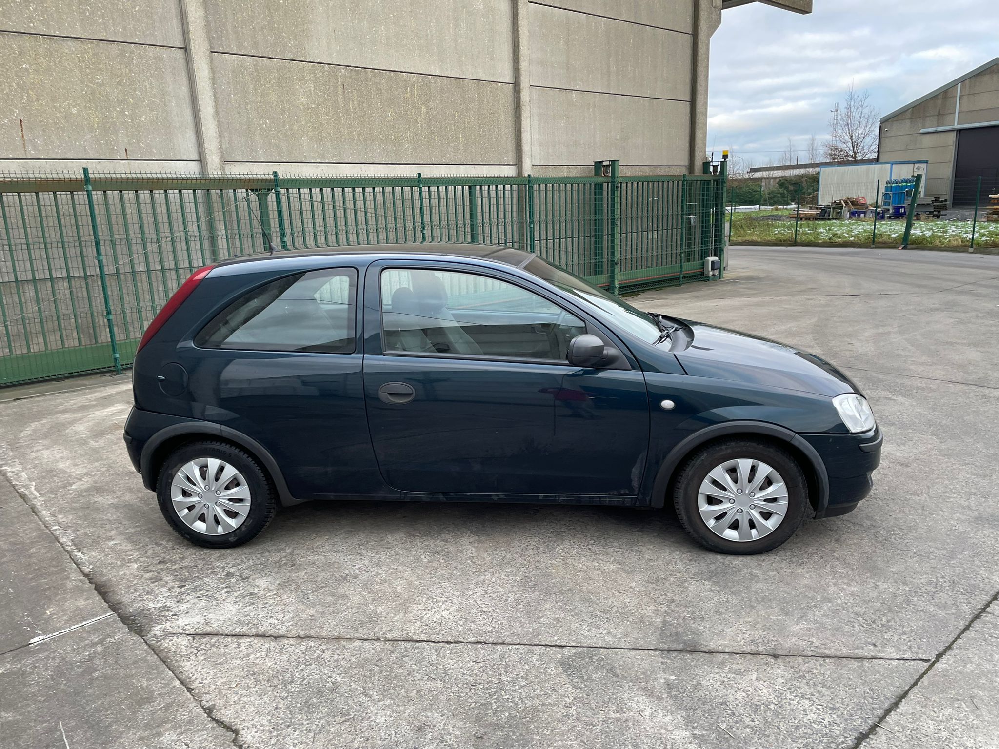 OPEL CORSA 1.2 BENZINE